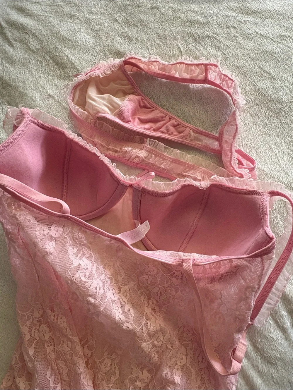 Victoria Secret Bustier AND panty ASO Sydney Carlson Size M Baby‎ Pink Lace Y2K